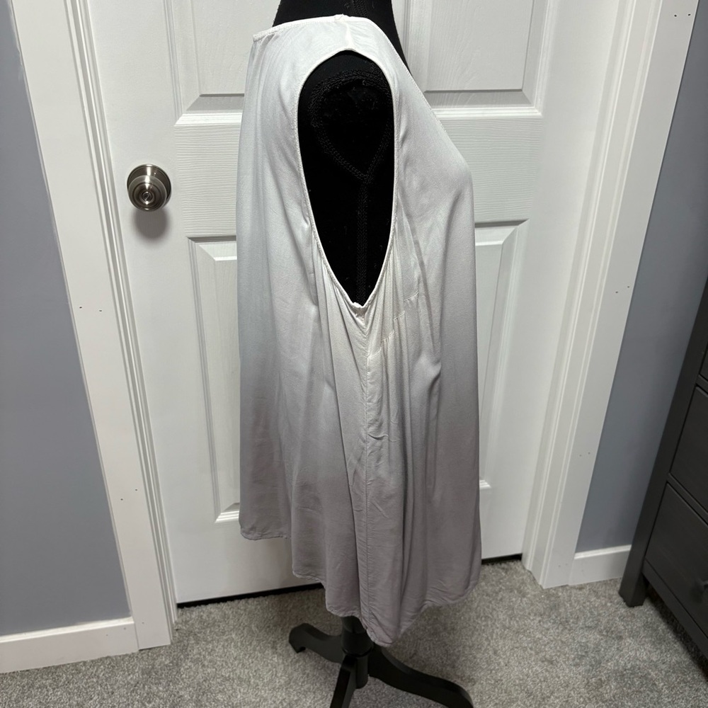 Torrid Top - Picture 2 of 6